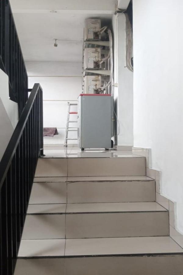 Spot On 90538 Wisma Dewi Syariah Yakarta Exterior foto