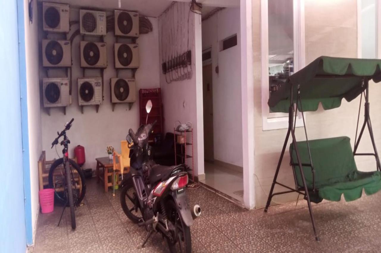 Spot On 90538 Wisma Dewi Syariah Yakarta Exterior foto